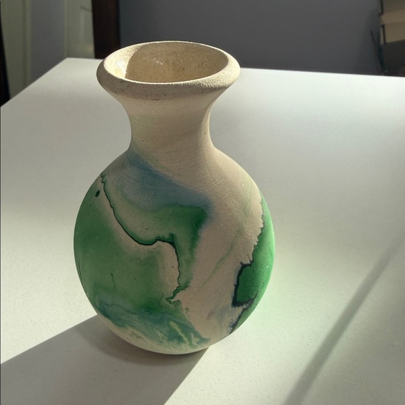 Vintage Nemadji Pottery Indian River Clay with Green Swirl Made in USA - Picture 6 of 8